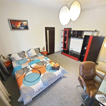 Global Downtown Apartments - Universitate - Calea Victoriei بوخارست المظهر الخارجي الصورة