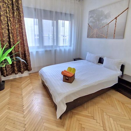 Global Downtown Apartments - Universitate - Calea Victoriei بوخارست المظهر الخارجي الصورة