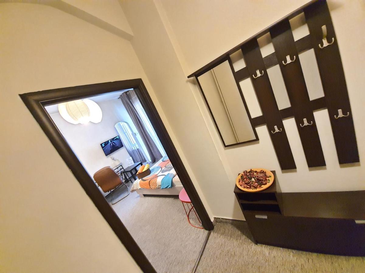 Global Downtown Apartments - Universitate - Calea Victoriei بوخارست المظهر الخارجي الصورة