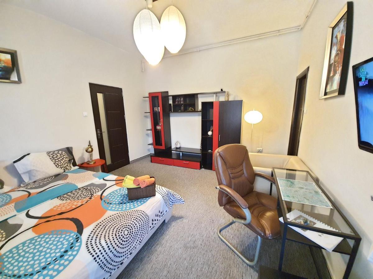 Global Downtown Apartments - Universitate - Calea Victoriei بوخارست المظهر الخارجي الصورة